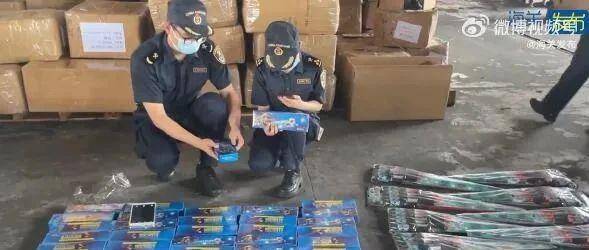 海关严打！又一集装箱瞒报出口15吨“烟花爆竹”！